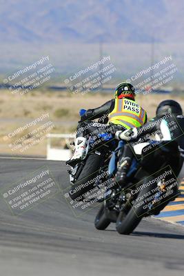 media/Feb-03-2024-SoCal Trackdays (Sat) [[767c60a41c]]/2-Turn 11 (10am)/